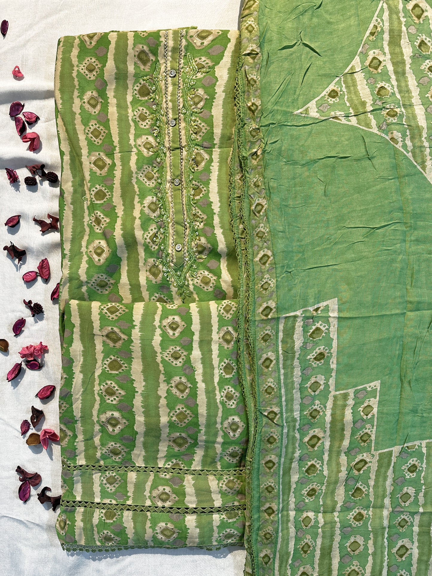 Muslin Cotton Fabric Unstitched Suit set 4 colours