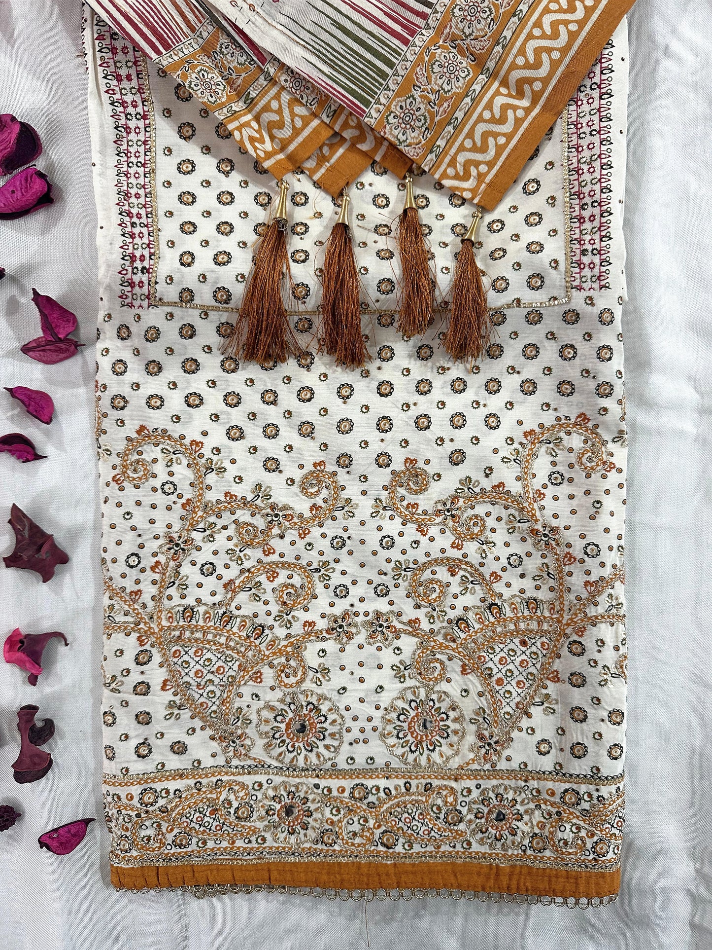 Muslin Fabric Unstitched Suit set Cream and Maroon