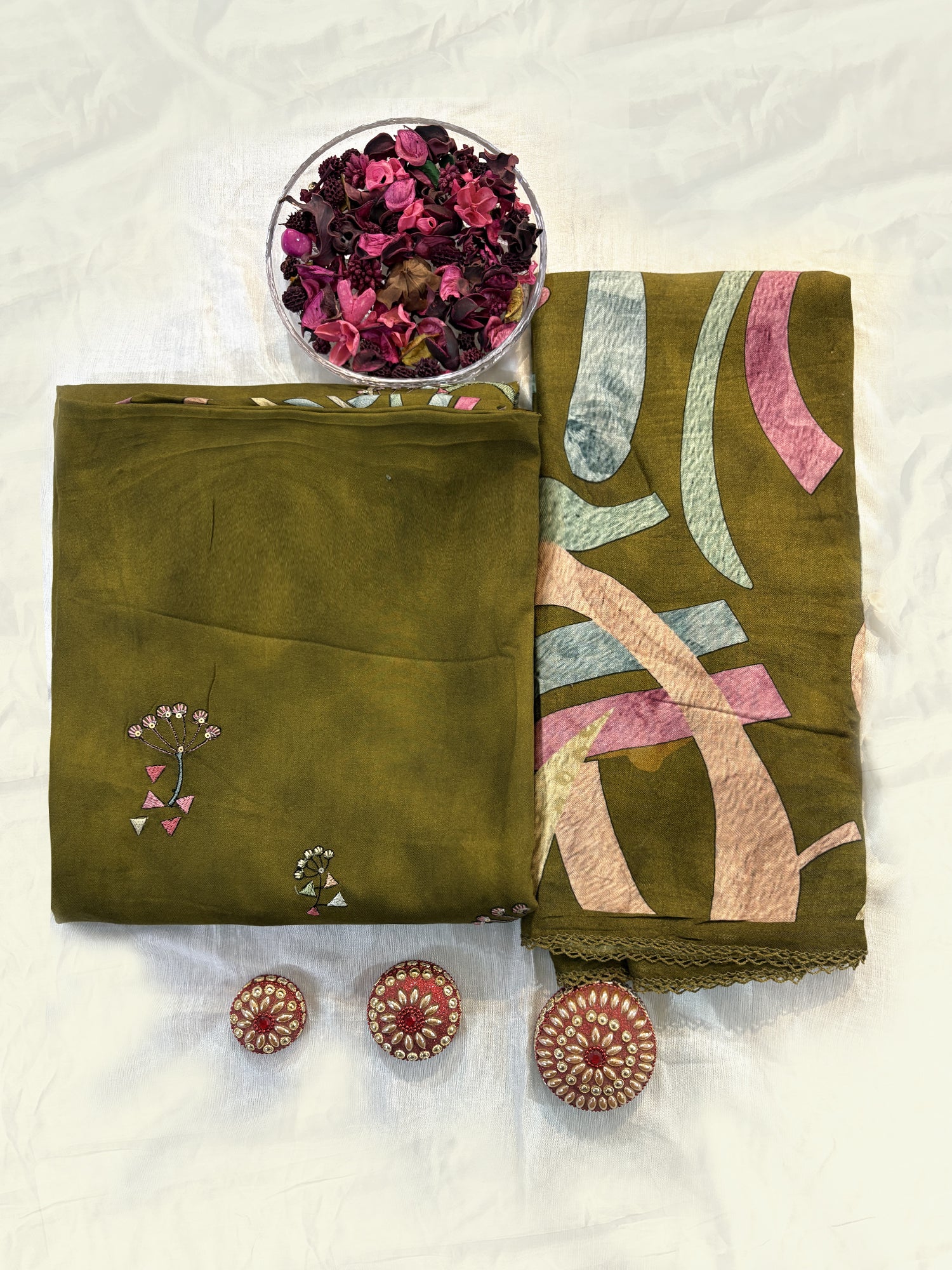 Pashmina Fabric 2 colors Unstitched Suit Set