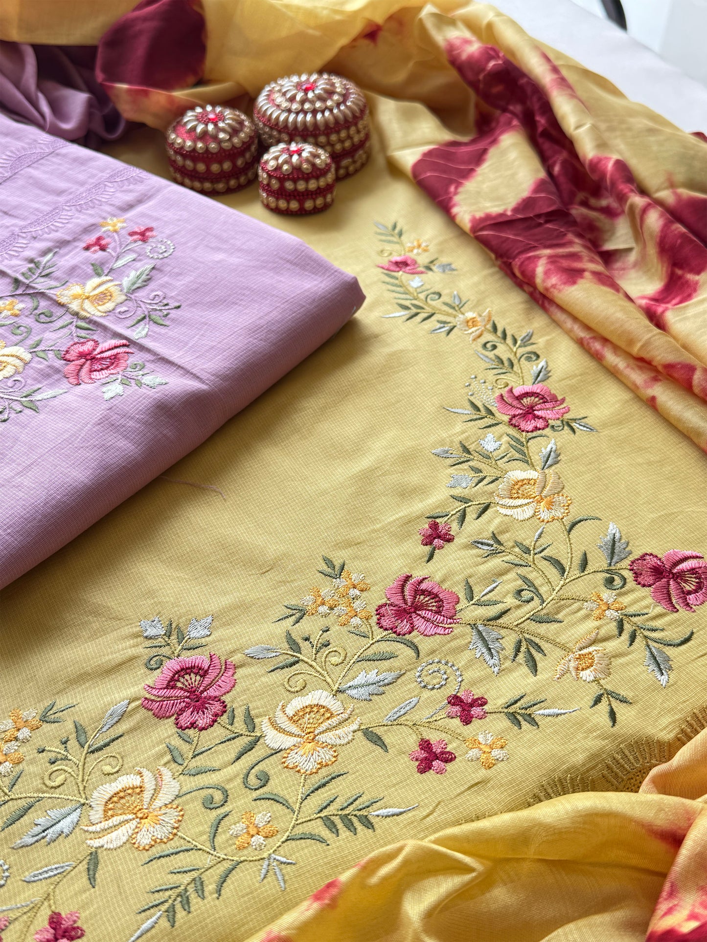 Giza Cotton Unstitched Suit Set – Floral Embroidery & Tie-Dye Kota Doria Dupatta