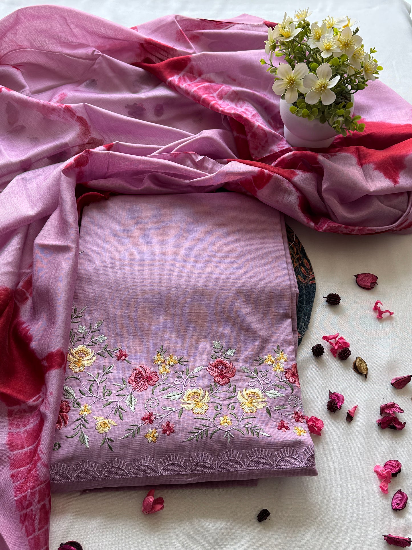 Giza Cotton Unstitched Suit Set – Floral Embroidery & Tie-Dye Kota Doria Dupatta