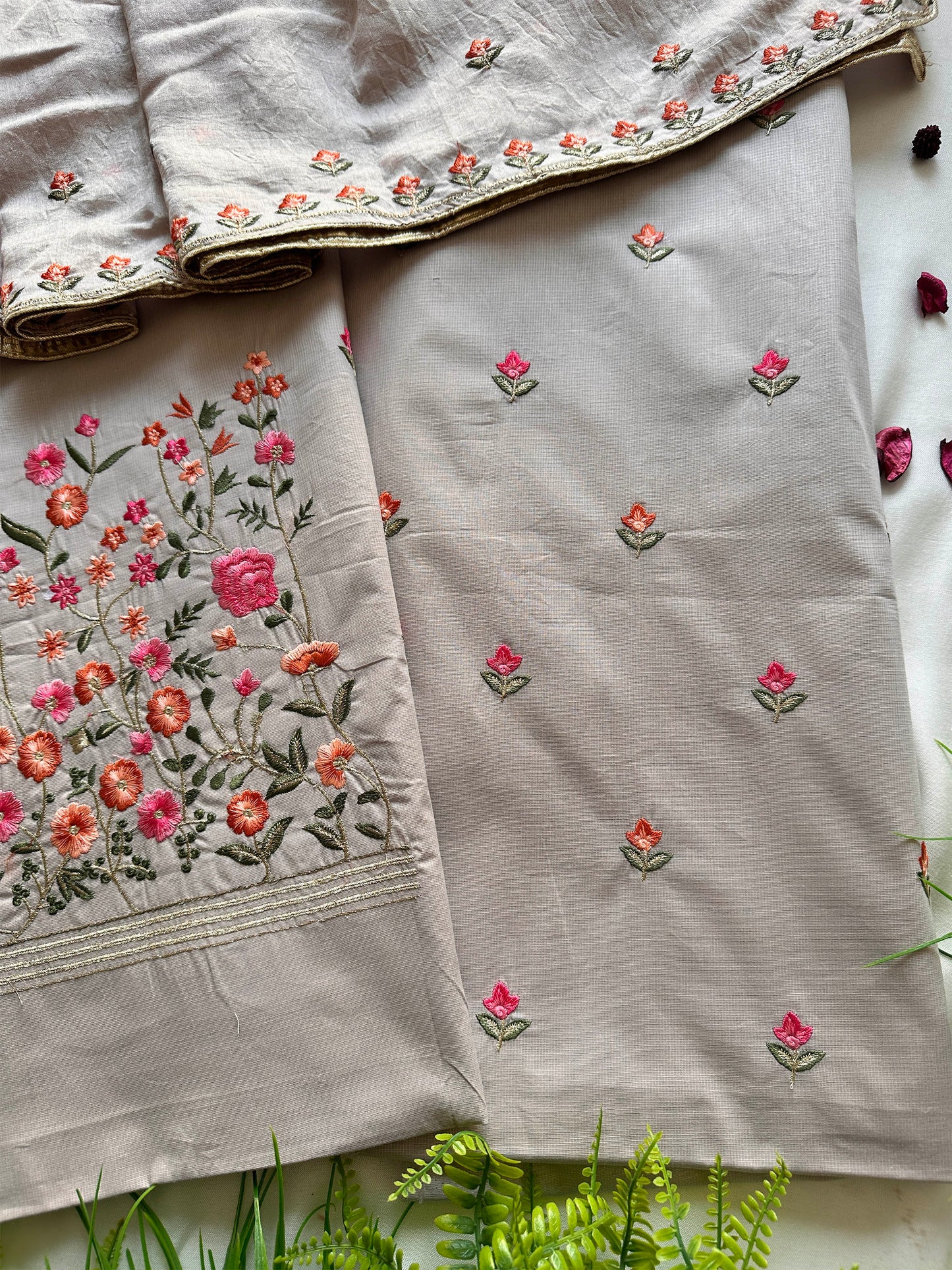 Giza Cotton Suit Set with Floral Embroidery Cream & Black
